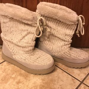 Skechers sweater boots